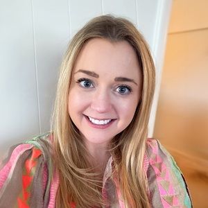 Meet your Posher, Suzanne